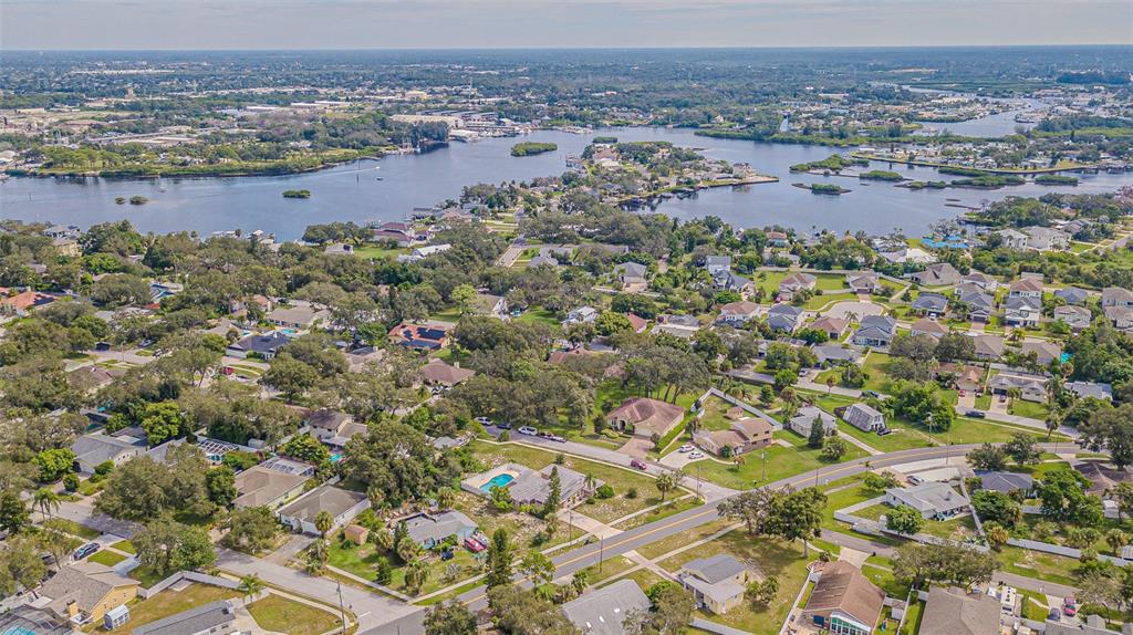 912 Riverside Drive Tarpon Springs, FL 34689 - Photo 39 of 40
