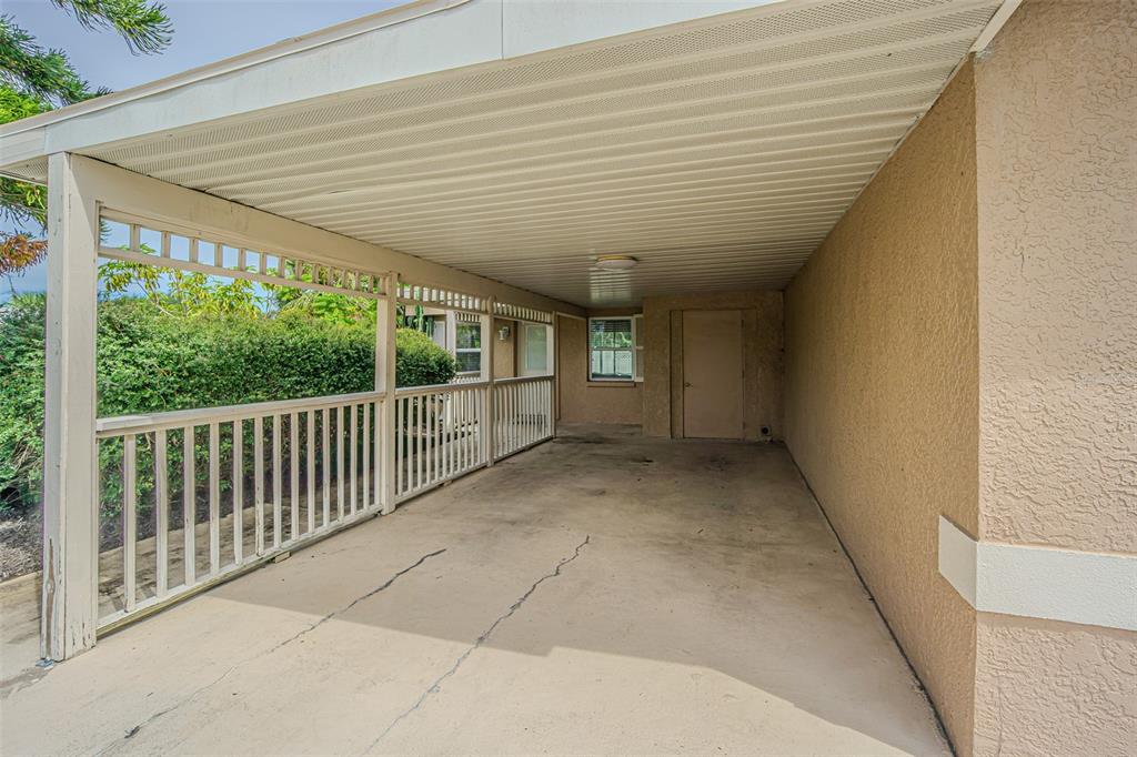 912 Riverside Drive Tarpon Springs, FL 34689 - Photo 4 of 40