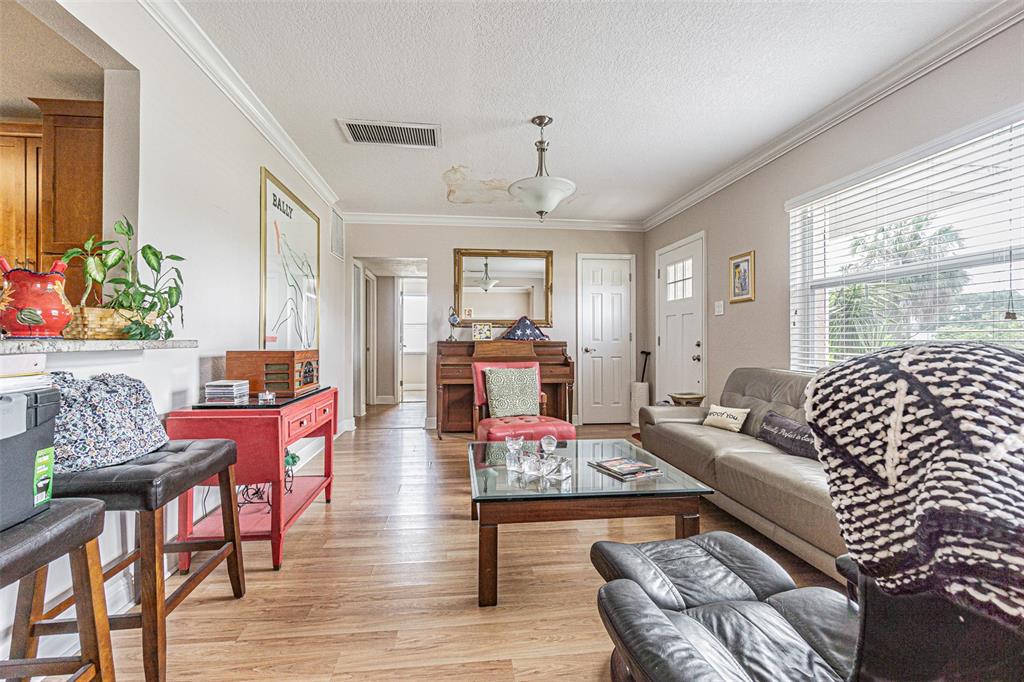 912 Riverside Drive Tarpon Springs, FL 34689 - Photo 6 of 40