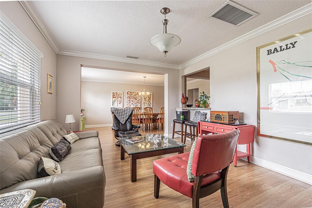 912 Riverside Drive Tarpon Springs, FL 34689 - Photo 7 of 40