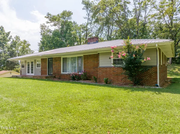 $269,900 | 129 Grove Park Drive, Bristol, TN 37620
