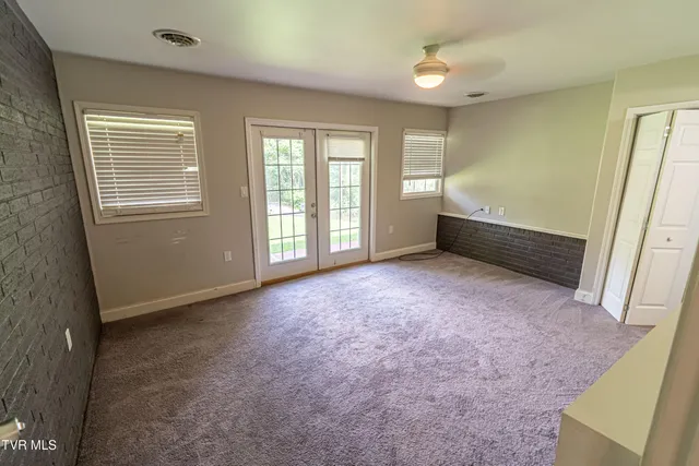 $279,900 | 129 Grove Park Drive, Bristol, TN 37620