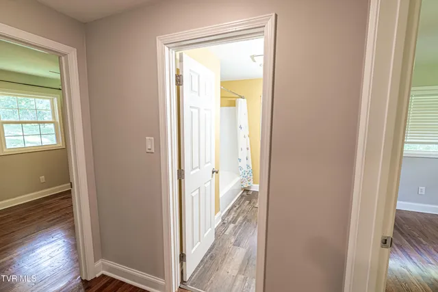 $279,900 | 129 Grove Park Drive, Bristol, TN 37620