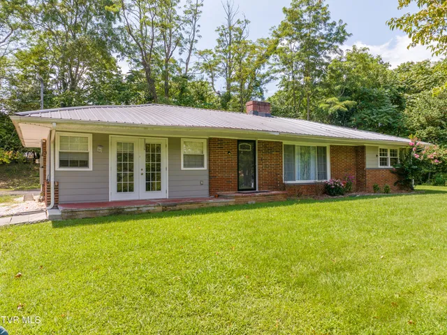 $279,900 | 129 Grove Park Drive, Bristol, TN 37620