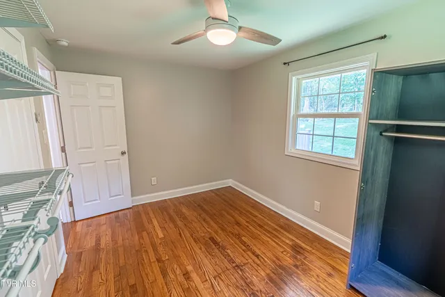 $279,900 | 129 Grove Park Drive, Bristol, TN 37620