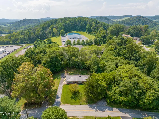 $279,900 | 129 Grove Park Drive, Bristol, TN 37620