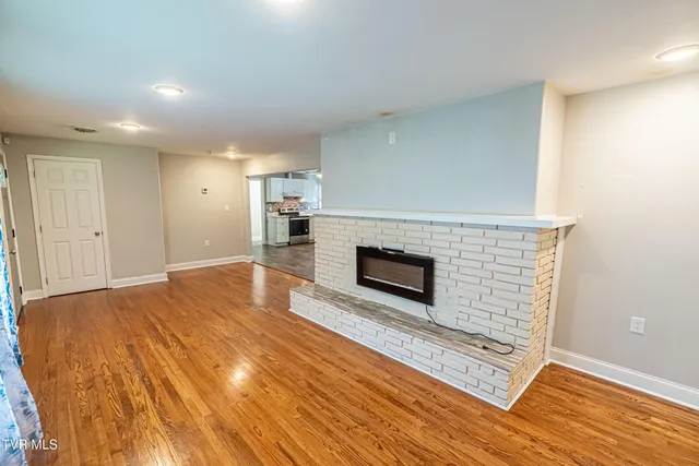 $279,900 | 129 Grove Park Drive, Bristol, TN 37620