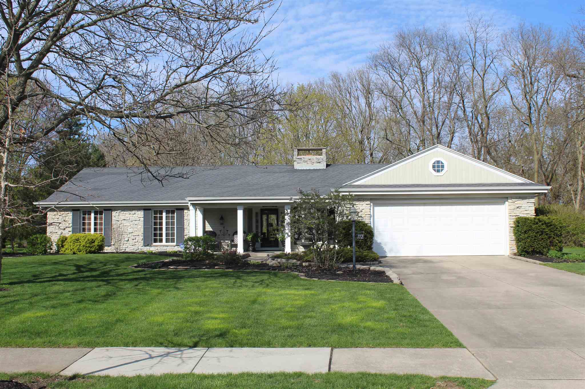 712 Snowfall Court Fort Wayne, IN 46819 - Photo 1 of 36 Gallery Image 1