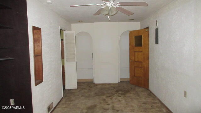 4112 Kroum Road Yakima, WA 98901 - Photo 10 of 15 a view of entryway