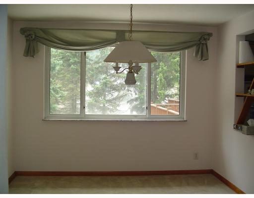 134 Overbrook Road Valencia, PA 16059 - Photo 5 of 8 Dining Room.