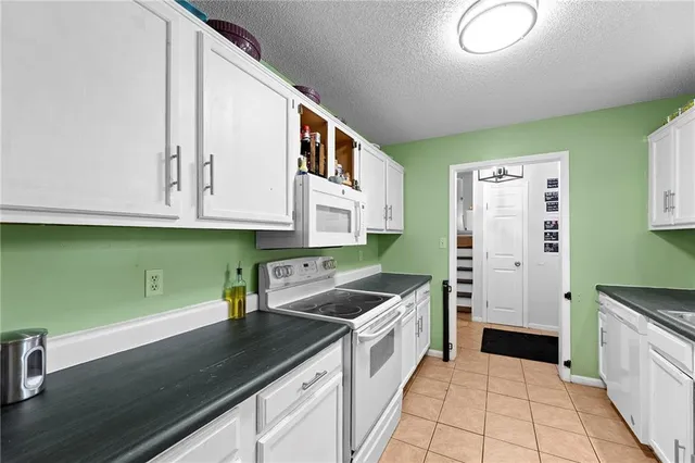 $269,000 | 3513 Tudor Drive, Leavenworth, KS 66048