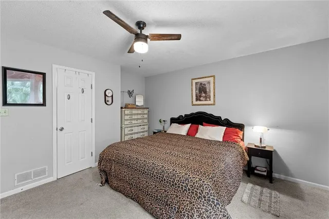 $269,000 | 3513 Tudor Drive, Leavenworth, KS 66048