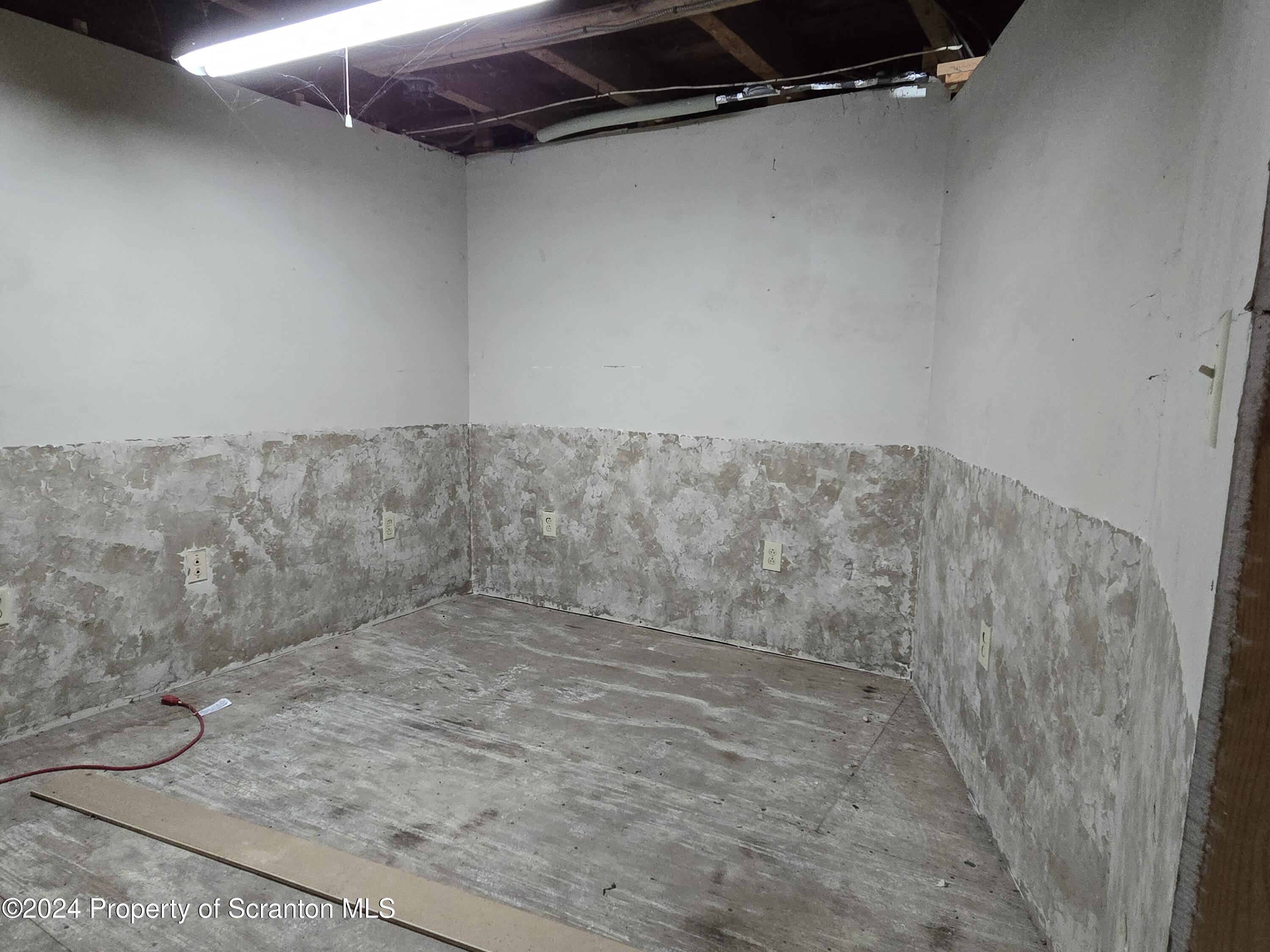 118 Main Street Hop Bottom, PA 18824 - Photo 32 of 35 a view of a dry room