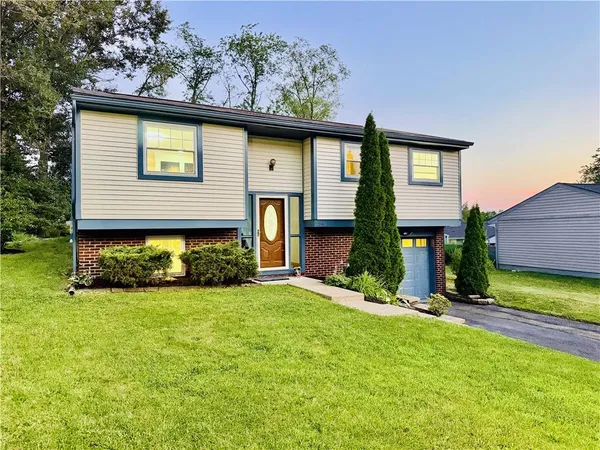 $299,500 | 2190 Morning Wind Circle, Bridgeville, PA 15017