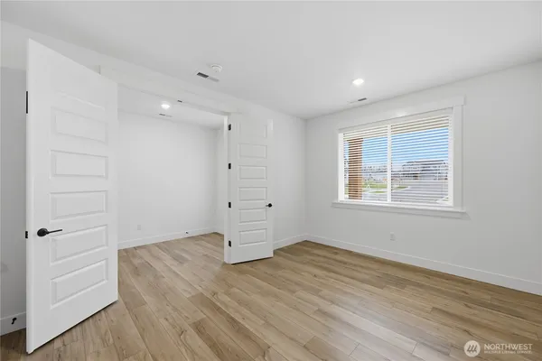 $939,950 | 20429 Mystic Place East, Bonney Lake, WA 98391