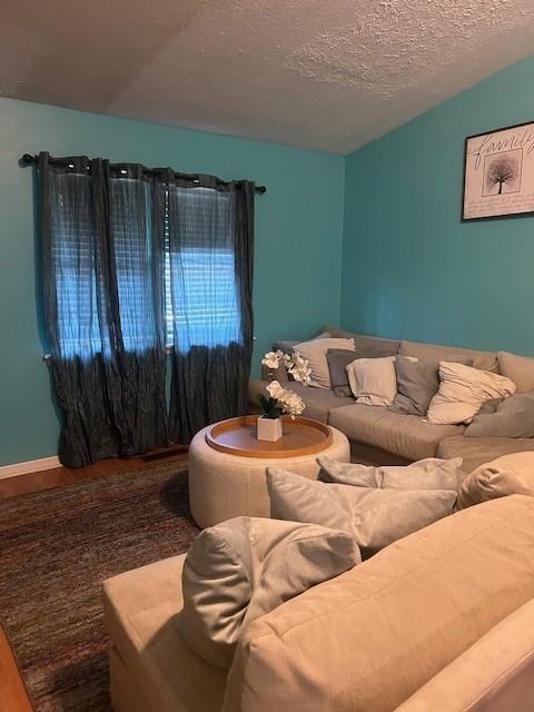 291 Highland Estates Commerce, GA 30529 - Photo 3 of 15 a living room with furniture and a window