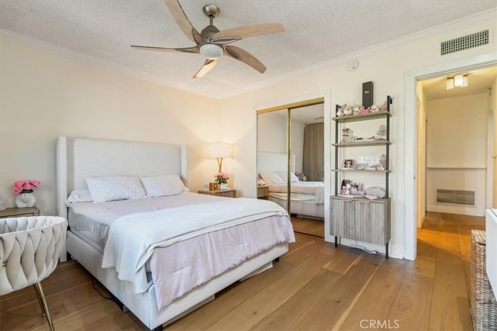 15657-15657 Devonshire Street Granada Hills, CA 91344 - Photo 14 of 39