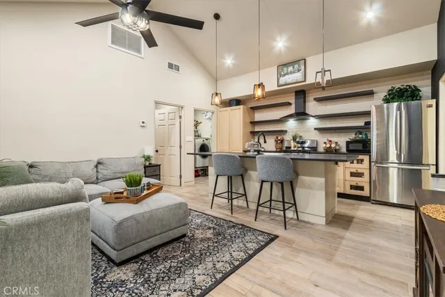 $1,200,000 | 15657-15657 Devonshire Street, Granada Hills, CA 91344