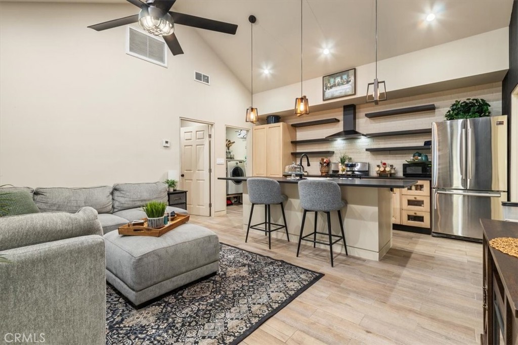 15657-15657 Devonshire Street Granada Hills, CA 91344 - Photo 22 of 39