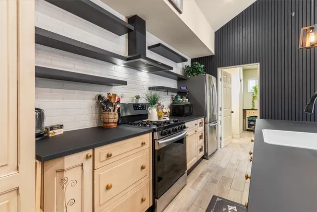 $1,200,000 | 15657-15657 Devonshire Street, Granada Hills, CA 91344