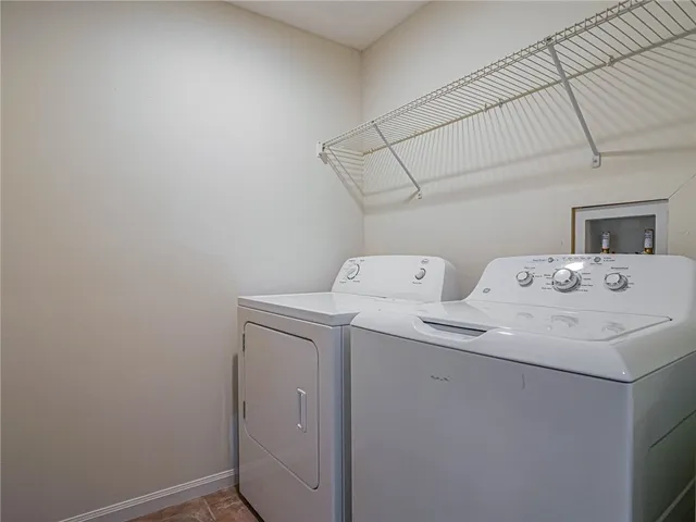 $1,900 | 5060 Fairways Circle, Unit F112, Vero Beach, FL 32967