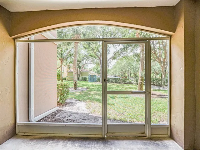 $1,900 | 5060 Fairways Circle, Unit F112, Vero Beach, FL 32967