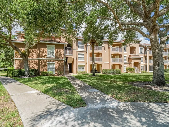 $1,900 | 5060 Fairways Circle, Unit F112, Vero Beach, FL 32967