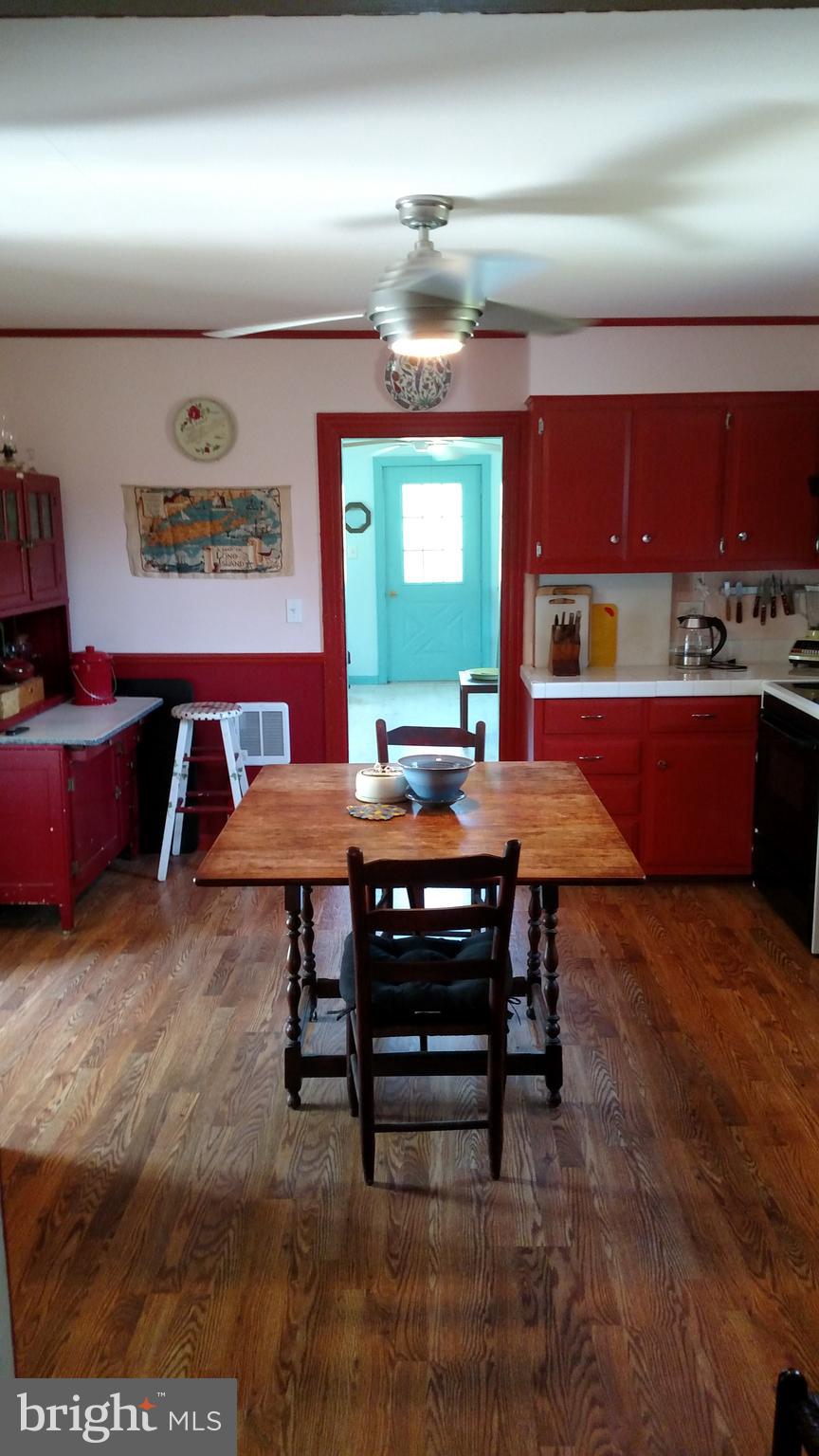 5315 Ragged Point Road Cambridge, MD 21613 - Photo 17 of 23 Central Kitchen towards Front