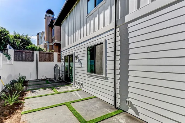 $2,350,000 | 1816 Belmont Lane, Unit B, Redondo Beach, CA 90278
