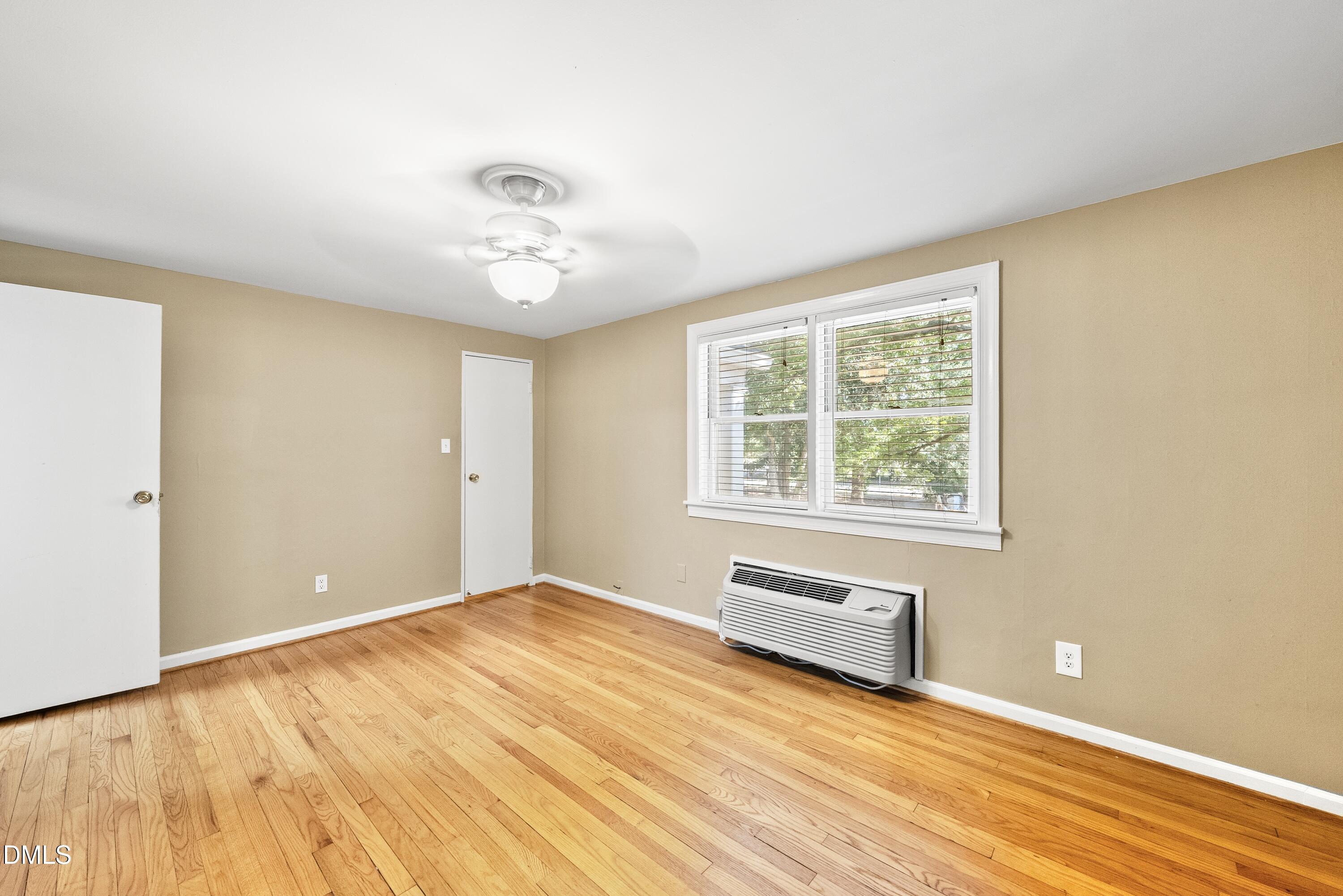 917 St Marys Street Raleigh, NC 27605 - Photo 22 of 25 DSC06597