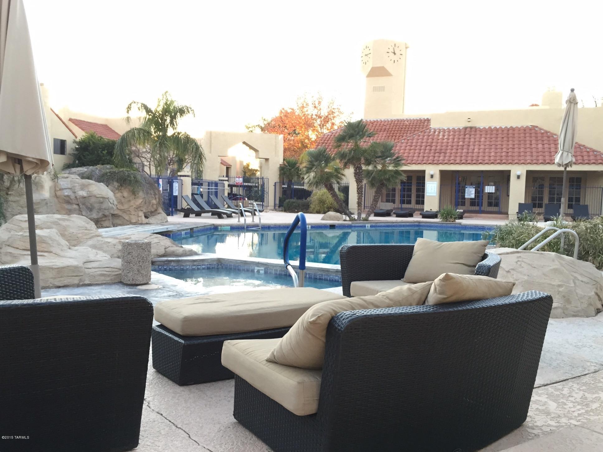 1200 East River Road, Unit B25 Tucson, AZ 85718 - Photo 12 of 14