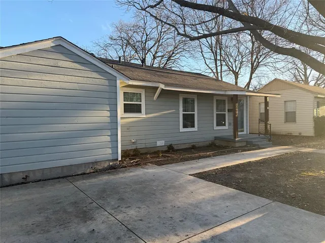 $279,900 | 4205 Valentine Street, Fort Worth, TX 76107