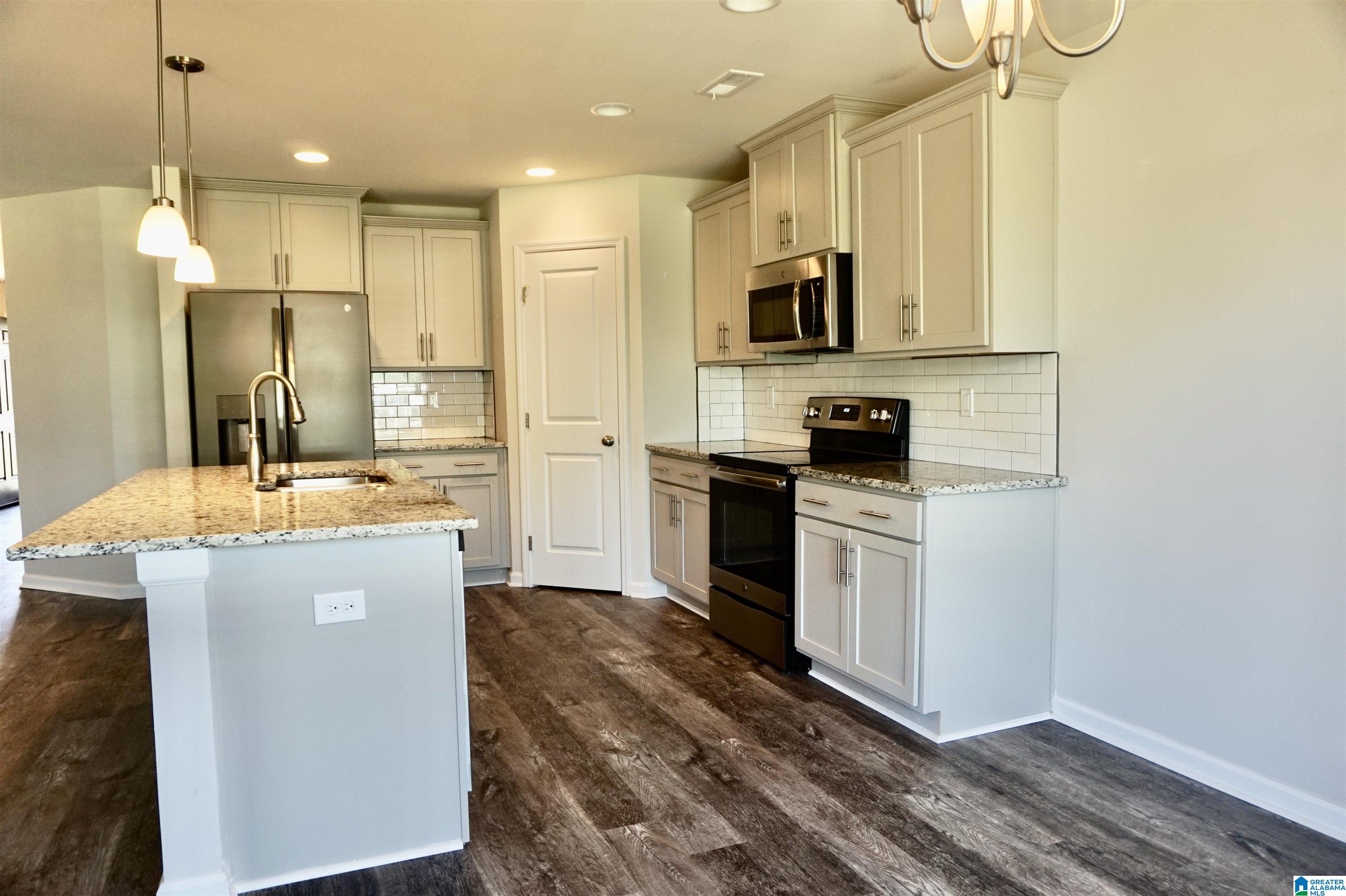 1113 Southwest Colonial Drive Cullman, AL 35055 - Photo 5 of 42