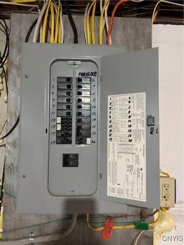 $249,900 | 119 Duerr Road, Salina, NY 13090