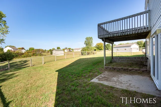 $425,000 | 10525 Edgerton Avenue Northeast, Rockford, MI 49341