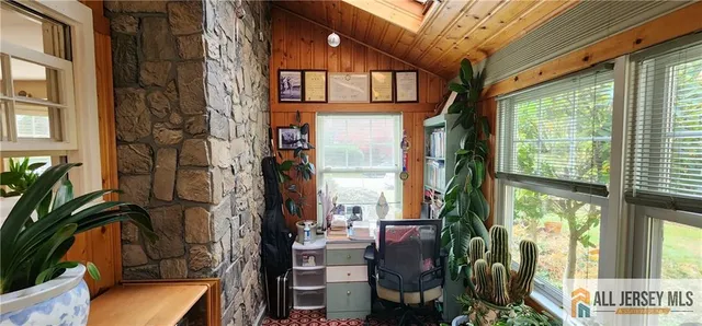 $699,900 | 10 North Drive, East Brunswick, NJ 08816