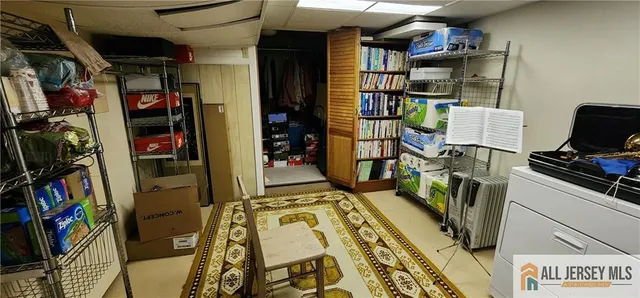 $699,900 | 10 North Drive, East Brunswick, NJ 08816