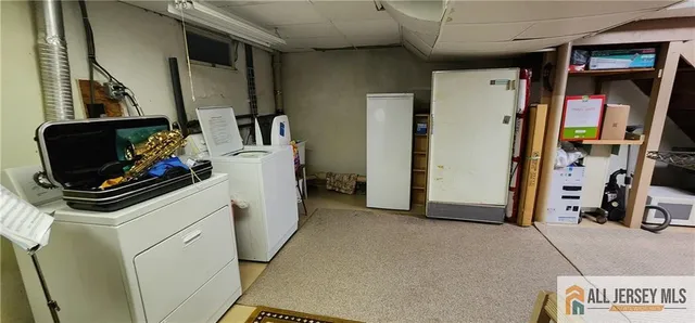 $699,900 | 10 North Drive, East Brunswick, NJ 08816