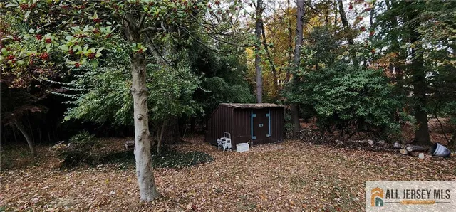 $699,900 | 10 North Drive, East Brunswick, NJ 08816