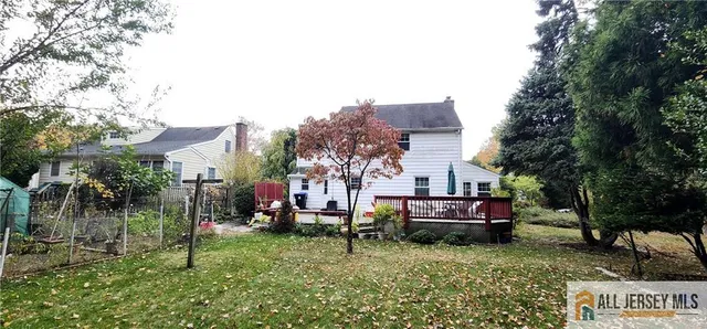 $699,900 | 10 North Drive, East Brunswick, NJ 08816