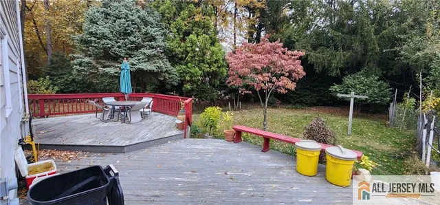 $699,900 | 10 North Drive, East Brunswick, NJ 08816