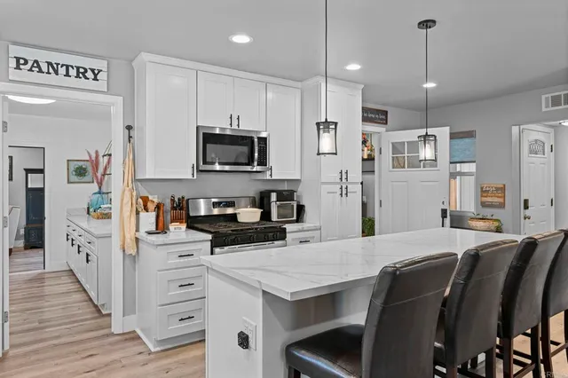 $899,000 | 3516 Las Vegas Drive, Oceanside, CA 92054