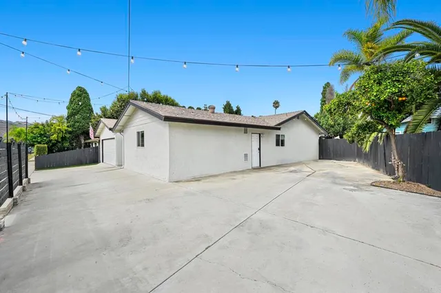 $899,000 | 3516 Las Vegas Drive, Oceanside, CA 92054