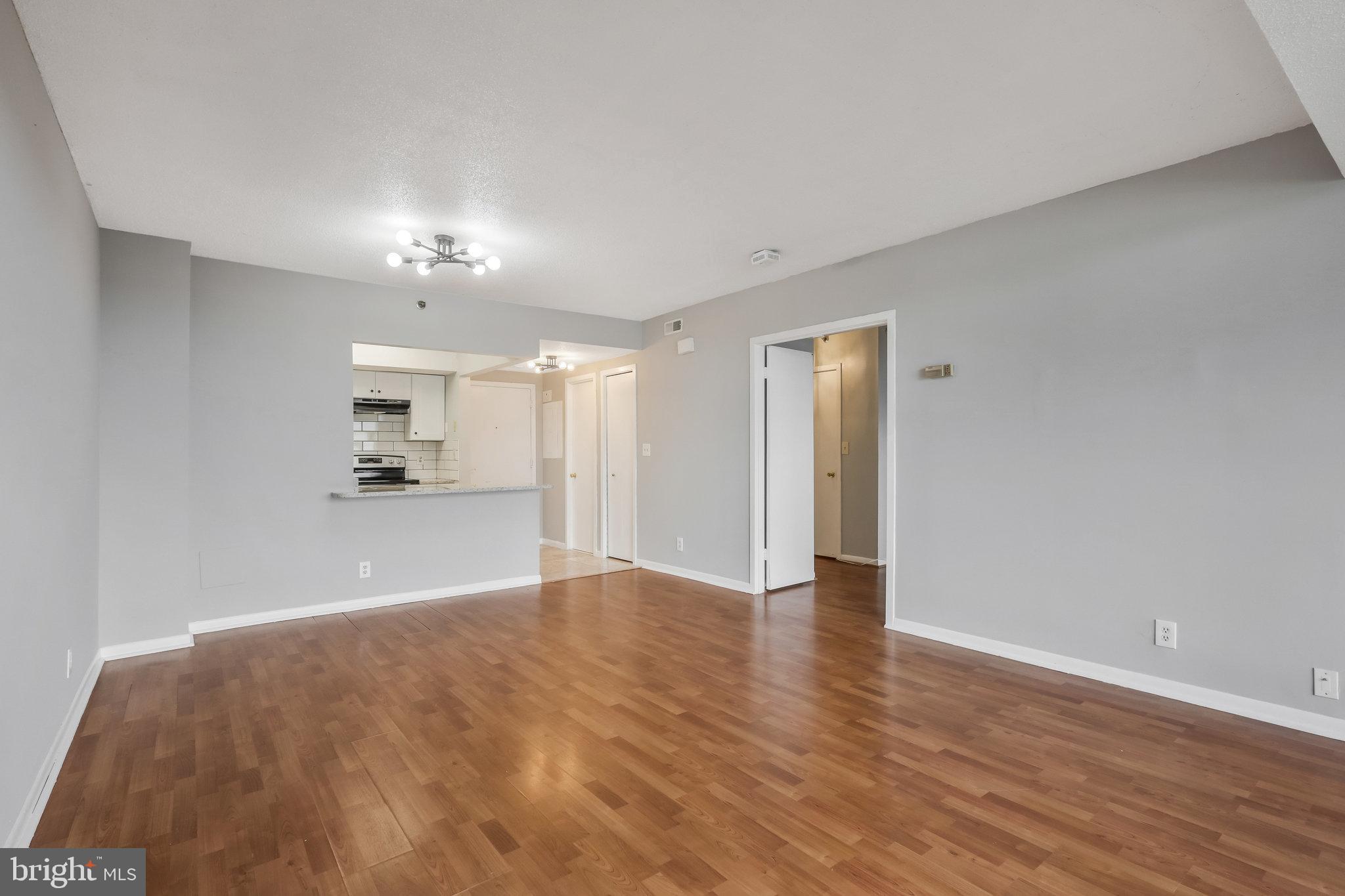 5505 Seminary Road, Unit 813N Falls Church, VA 22041 - Photo 7 of 27 Gallery Image 7