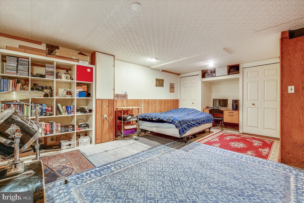3813 Brightview Street Silver Spring, MD 20902 - Photo 22 of 32 LL RecRoom / Bedroom