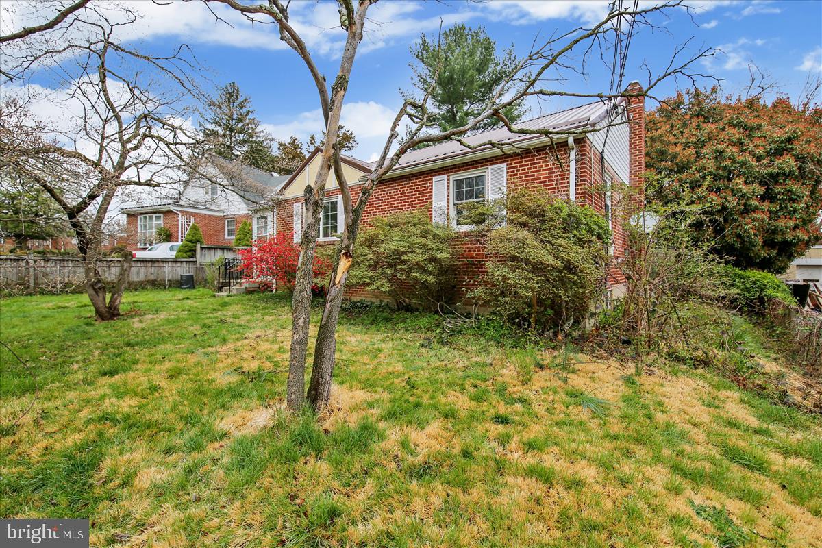 3813 Brightview Street Silver Spring, MD 20902 - Photo 24 of 32 Front Exterior