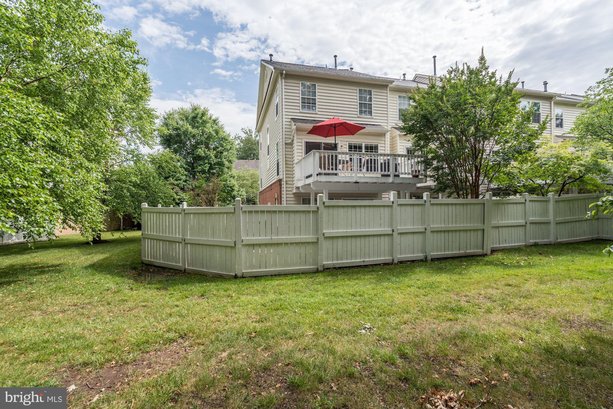 12012 Edgemere Circle Reston, VA 20190 - Photo 2 of 44