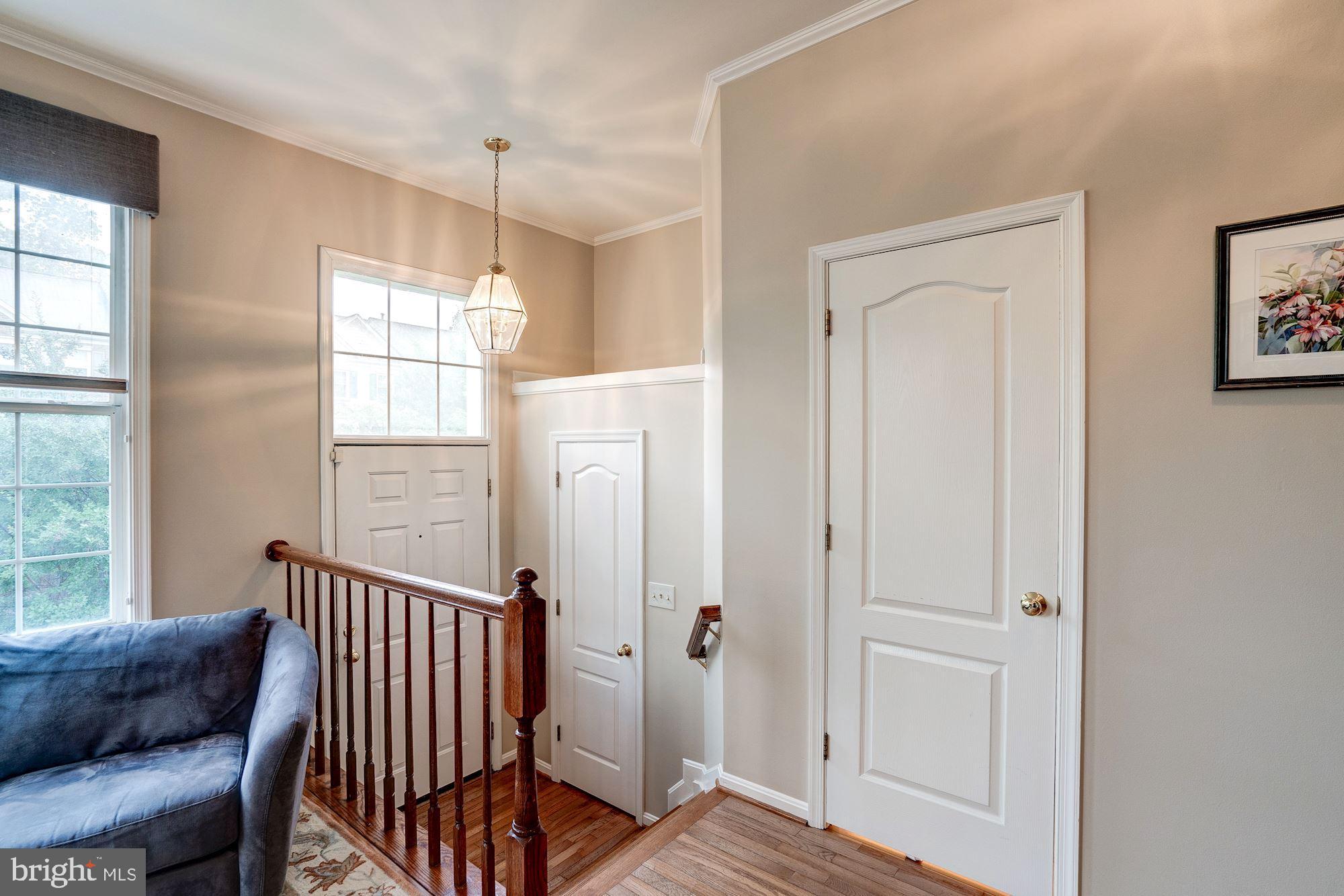 12012 Edgemere Circle Reston, VA 20190 - Photo 3 of 44