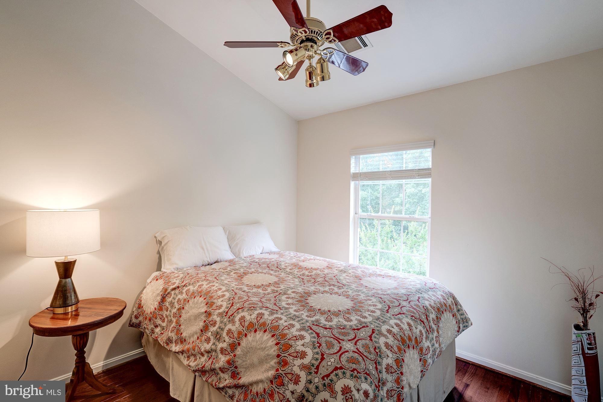 12012 Edgemere Circle Reston, VA 20190 - Photo 26 of 44