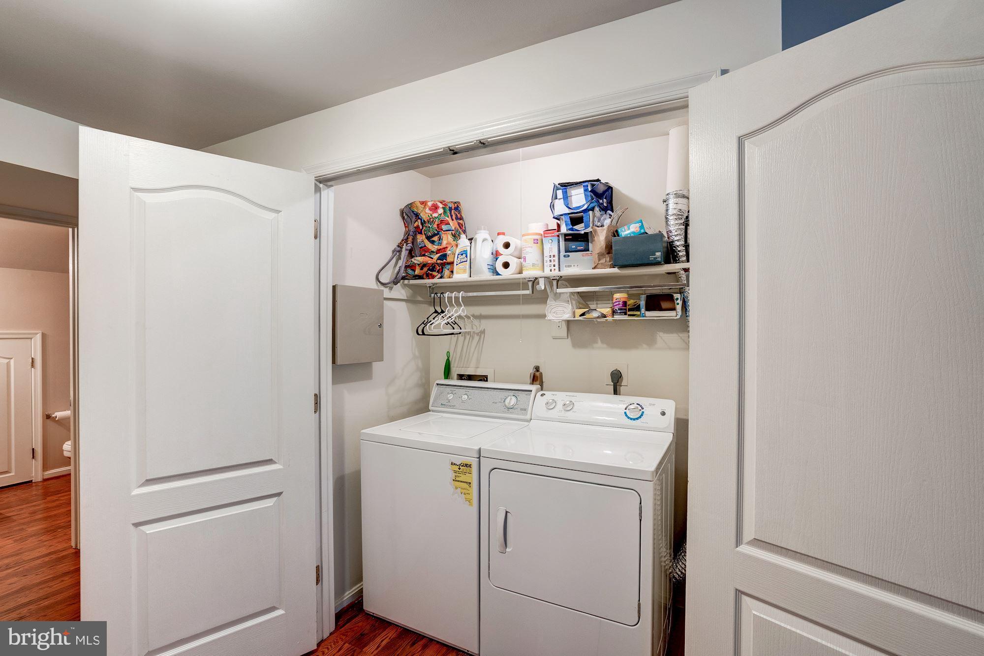 12012 Edgemere Circle Reston, VA 20190 - Photo 33 of 44